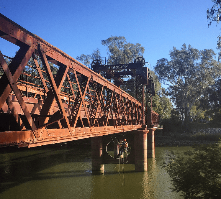 Rail Bridge and Viaduct Inspection via Rope Access